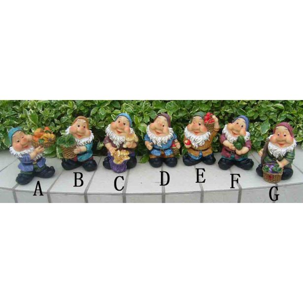 FIGURA, OKRASNA SEDEM PALČKOV Z VRTNINAMI VIŠ 11 CM