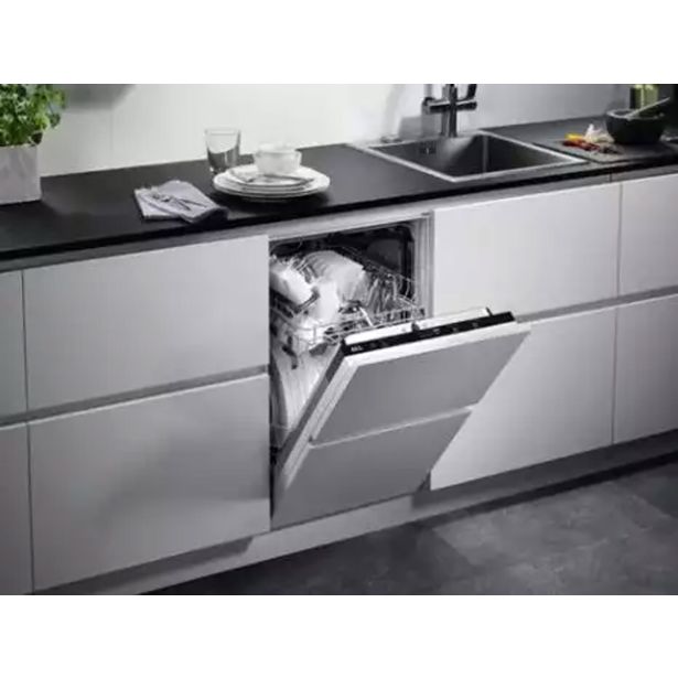 VGRADNI POMIVALNI STROJ FSE31407Z