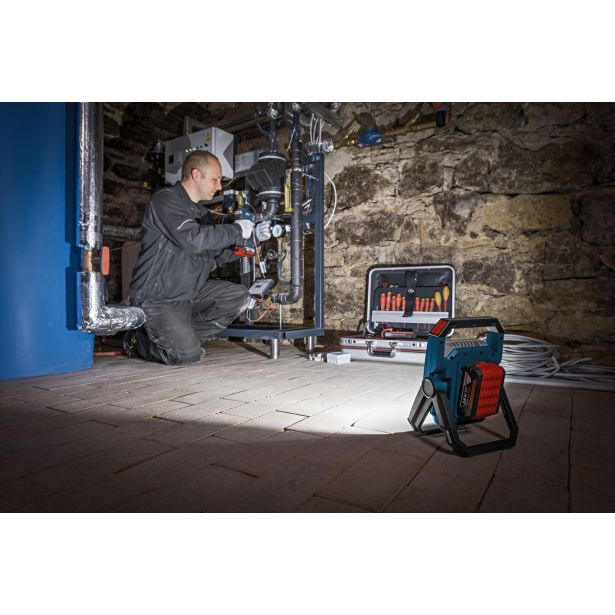 AKUMULATORSKA SVETILKA BOSCH GLI 18V-1900 PROFESSIONAL