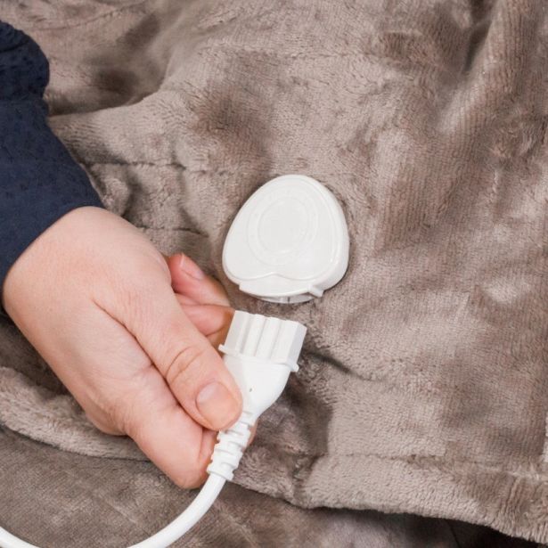 GRELNA BLAZINA UFESA EL. ODEJA SOFTY 160 X 100 CM