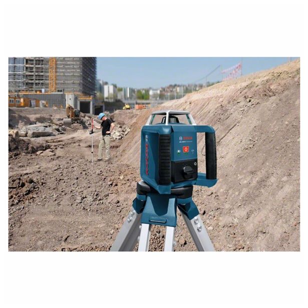 ROTACIJSKI LASER BOSCH GRL 400 H PROFESSIONAL S STOJALOM BT 170 HD IN MERILNO LETVIJO GR 240