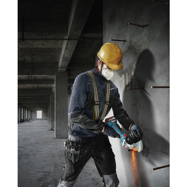 AKUMULAT. KOTNI BRUSILNIK BOSCH PROFESSIONAL GWS 180-LI SOLO; PROMIX 18V