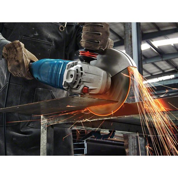 KOTNI BRUSILNIK GWS 24-230 P