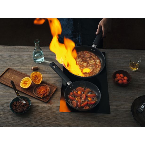 PONEV FISKARS 24 CM HARD FACE