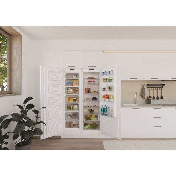 HLADILNIK CANDY CMS518EW