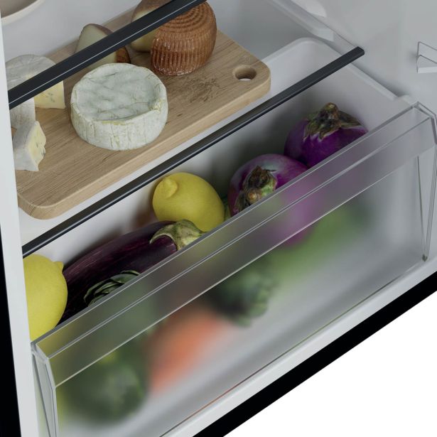 HLADILNIK CANDY CNOQ2S58EB