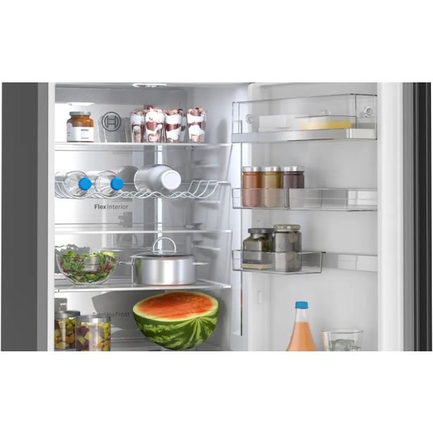 HLADILNIK IN ZAMRZOVALNIK BOSCH KGN39LBCF