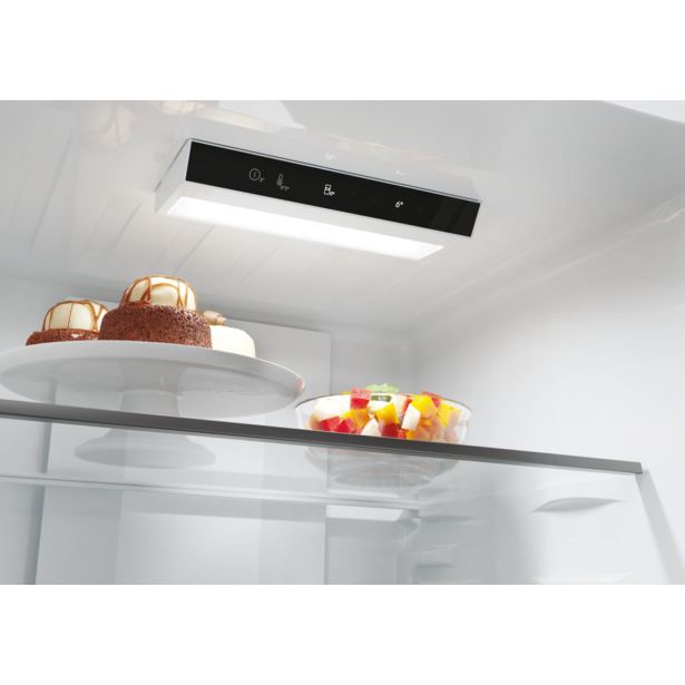 HLADILNIK IN ZAMRZOVALNIK CANDY CNCQ2T518EB