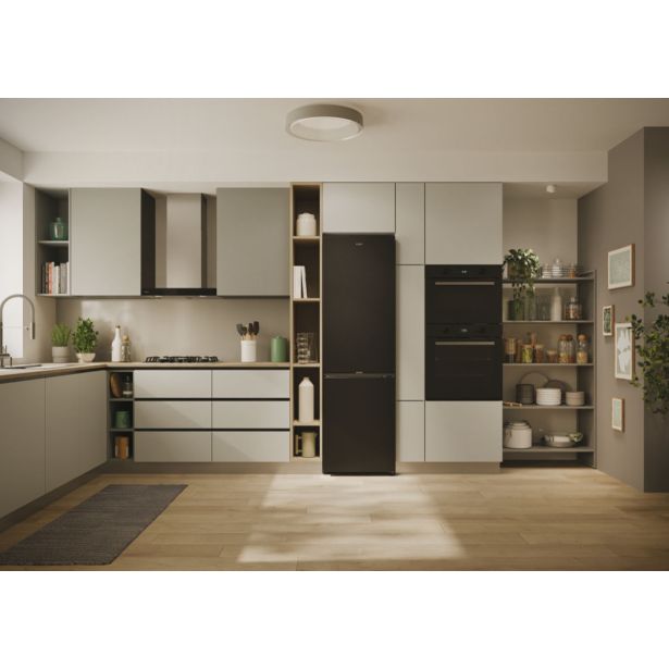 HLADILNIK IN ZAMRZOVALNIK CANDY CNCQ2T518EB