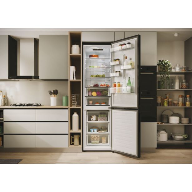 HLADILNIK IN ZAMRZOVALNIK CANDY ECN2CQTEB206