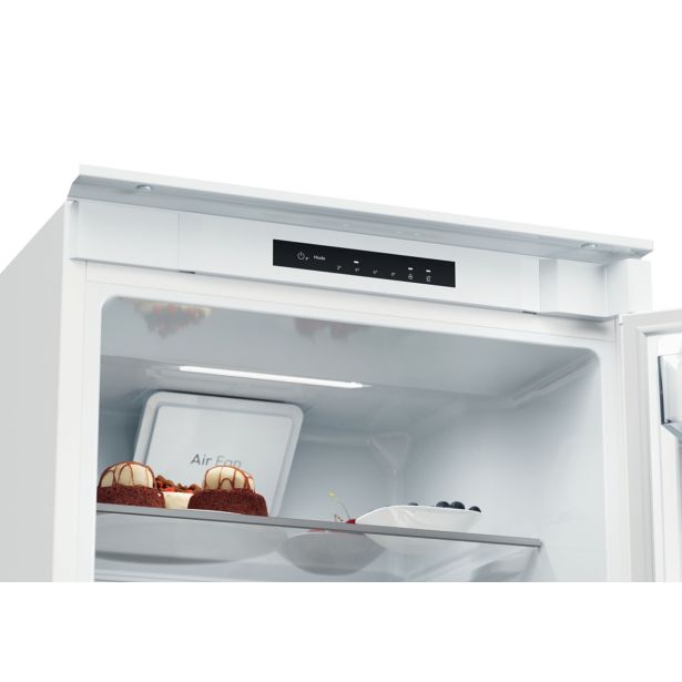 HLADILNIK IN ZAMRZOVALNIK CANDY ECNBQL3518EV