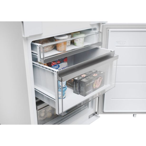 HLADILNIK IN ZAMRZOVALNIK HAIER HBW7518CF