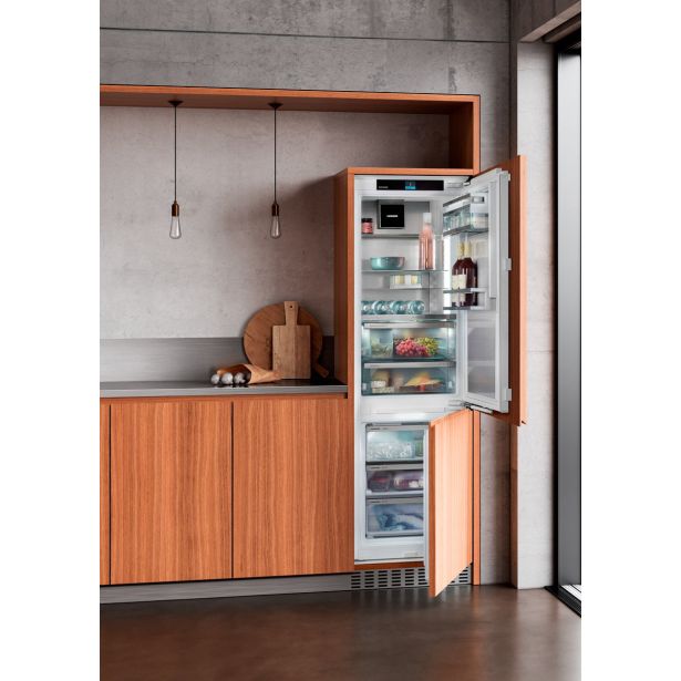 HLADILNIK IN ZAMRZOVALNIK LIEBHERR ICBNDI 5183