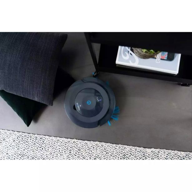 ROBOTSKI SESALNIK HOOGO R2 RO201