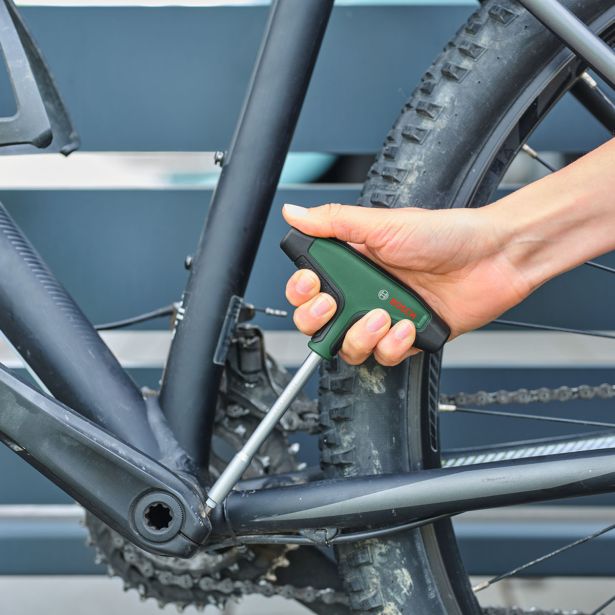 IZVIJAČ S T-ROČAJEM BOSCH ZA DOMAČE MOJSTRE