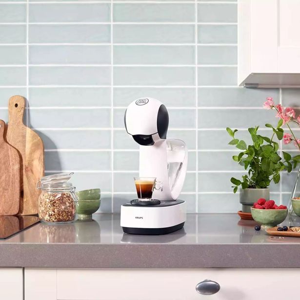 KAVNI APARAT NESCAFE DOLCE GUSTO  INFINISSIMA, 1500 W, KP170110, 15 BAROV