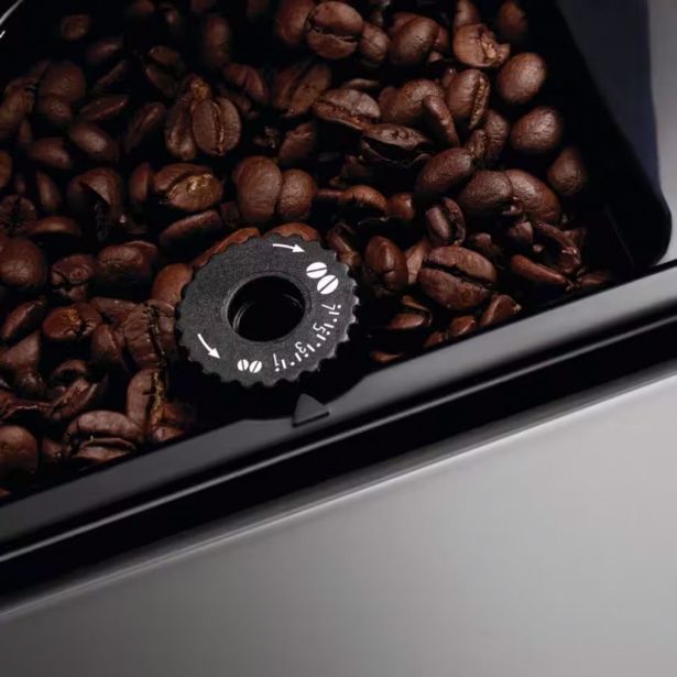 KAVNI ESPRESSO APARAT DELONGHI ESAM 3200 S