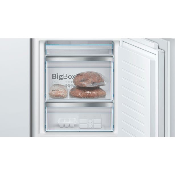 HLADILNIK IN ZAMRZOVALNIK BOSCH KIS86ADD0