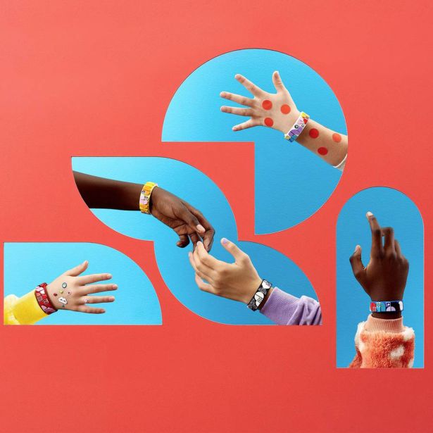 KOCKE LEGO DOTS MEGA PAKET ZAPESTNIC MIKI IN PRIJATELJI 41947