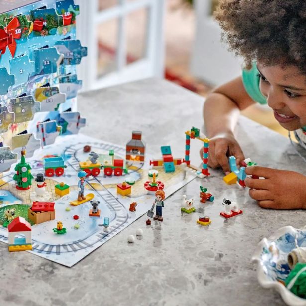 KOCKE LEGO FRIENDS ADVENTNI KOLEDAR 2023