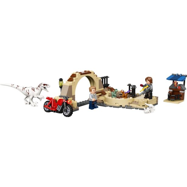 KOCKE LEGO JURASSIC WORLD LOV NA DINOZAVRA 76945