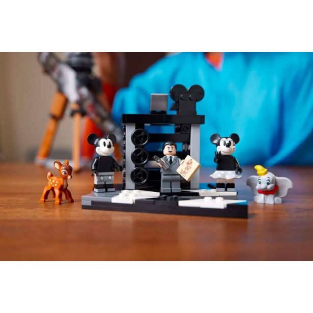 KOCKE LEGO KAMERA - POKLON WALTU DISNEYJU