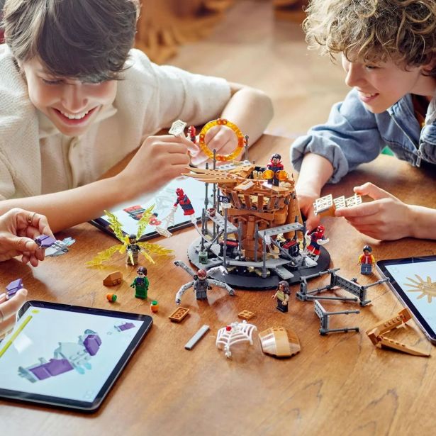 KOCKE LEGO SPIDER-MANOVA ZADNJA BITKA