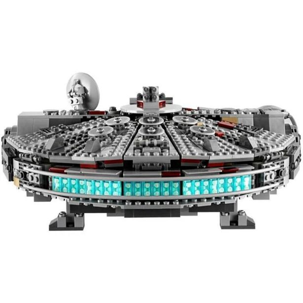 Kocke Lego Star Wars Millennium Falcon 75257