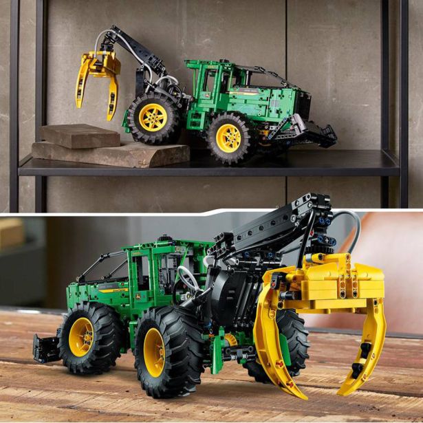 KOCKE LEGO TECHNIC VLAČILEC HLODOV JOHN DEERE 948L-II 42157