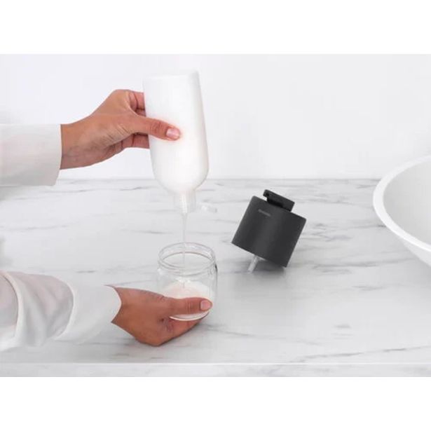 KOPALNIŠKA GALANTERIJA BRABANTIA MINDSET DOZIRNIK ZA MILO 200 ML