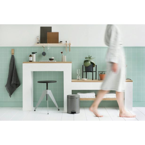 KOŠ ZA SMETI BRABANTIA NEWICON 5 L PLATINUM