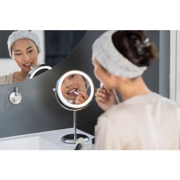 KOZMETIČNO OGLEDALO MEDISANA CM844 2V1