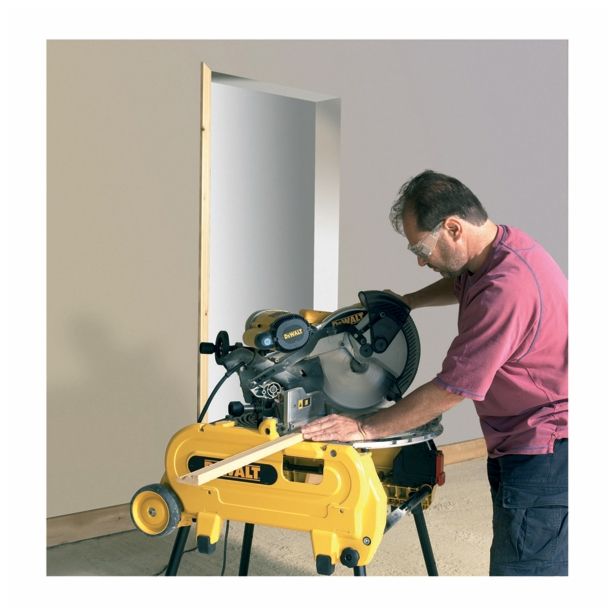 KROŽNA NAMIZNA ŽAGA DEWALT D 27107