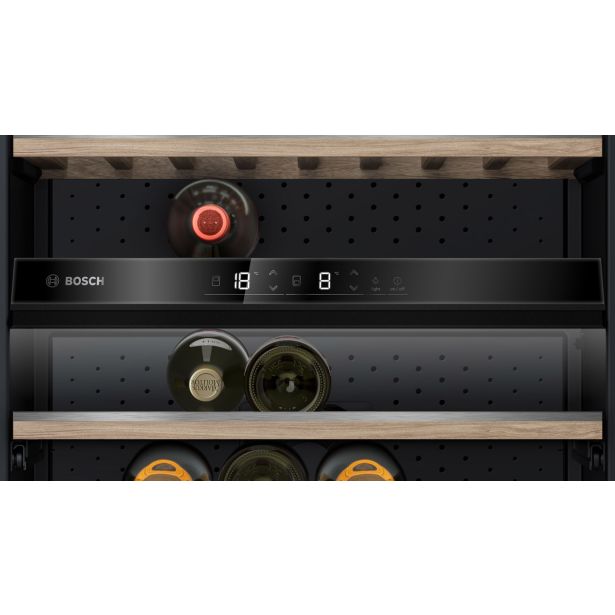 HLADILNA VINSKA VITRINA BOSCH KWK36ABGA