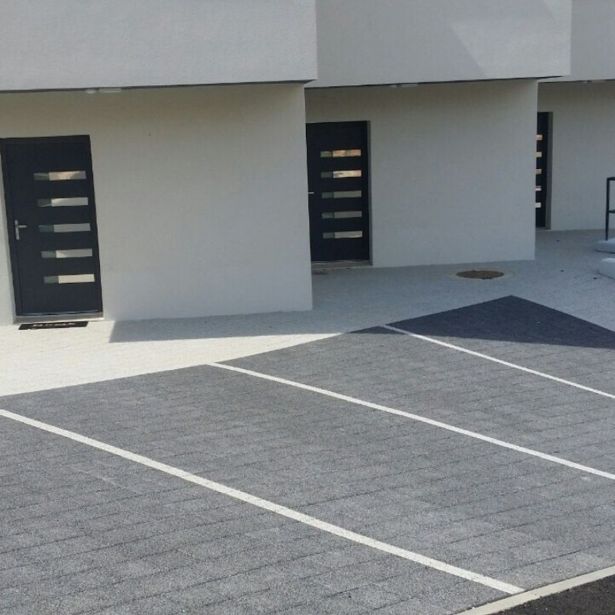 BETONSKI TLAKOVEC SEMMELROCK LA LINA 20/20/8 CM ANTRACIT