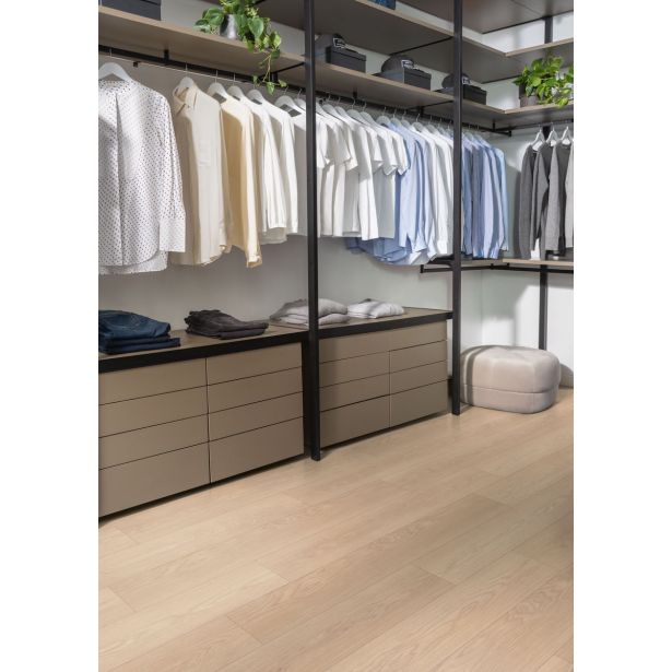 LAMINAT, 10MM, 33. RAZRED EGGER HOME HRAST BARONIA SAND 2133 4V 10/33 24H C-IT