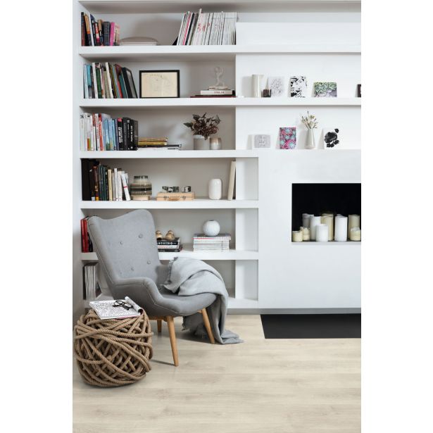 LAMINAT, 7MM, 31. RAZRED EGGER HOME BROOK HRAST BEL SVETEL