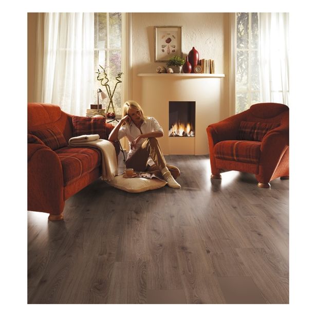 LAMINAT, 8MM, 32. RAZRED SUPERIOR ADVANCED MILLENNIUM HRAST RJAVI D 3531