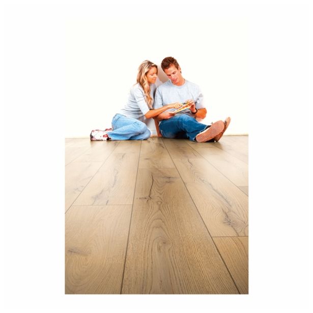 LAMINAT, 8MM, 32. RAZRED SUPERIOR CATWALK HRAST CENTURY BEIGE D 4176