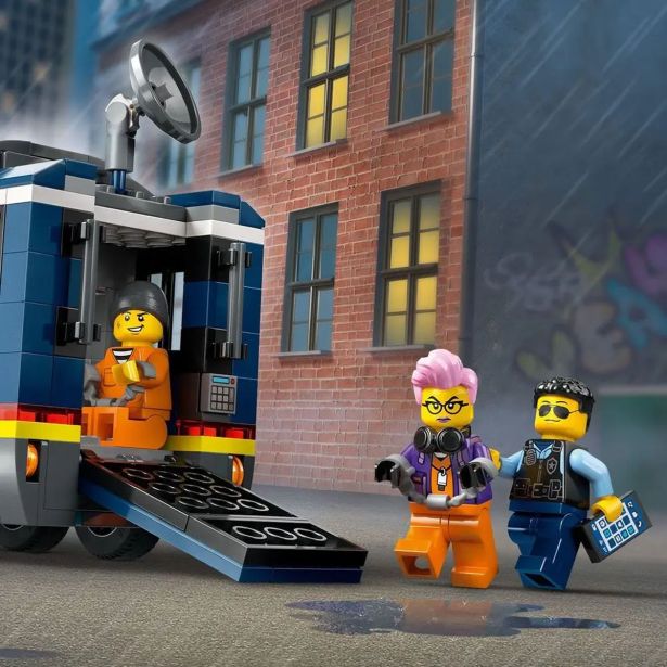 LEGO' CITY 60418 POLICIJSKI MOBILNI FORENZIČNI LABORATORIJ