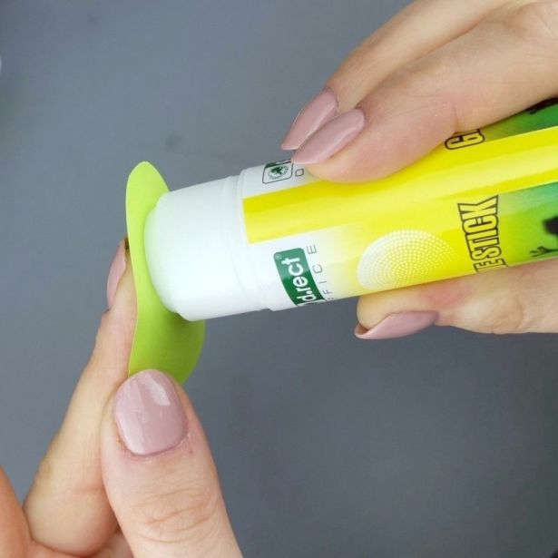 LEPILO, LEPILNI TRAK LEVIA LEPILO V STIKU 40G 007558