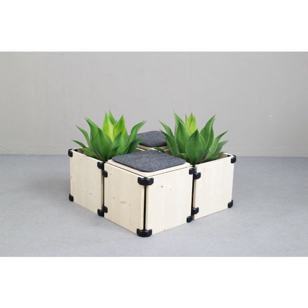 KONEKTOR X ZA POVEZAVO 4 LESNIH PLOŠČ PLAYWOOD ČRN