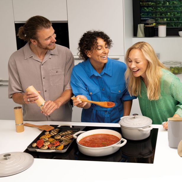 LONEC / KOZICA KELA 3.2 LIT CALIDO OKROGLI ALUGUS SVETLO SIVA