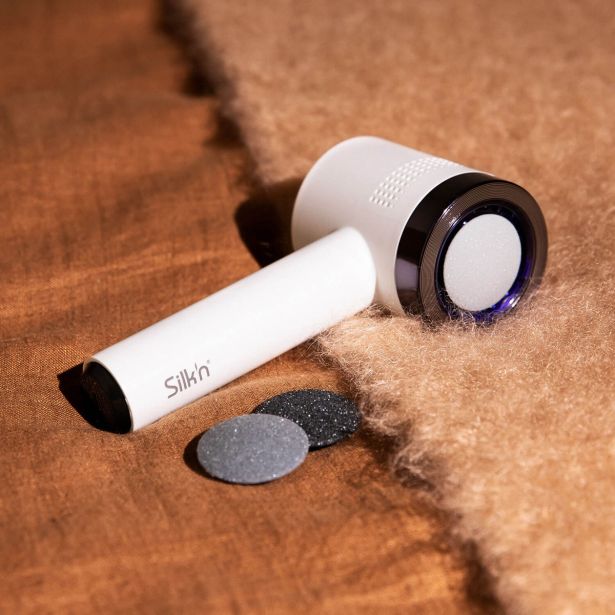 MANIKURA - PEDIKURA SILK'N VACUPEDI BLACK ODSTRANJEVALEC TRDE KOŽE