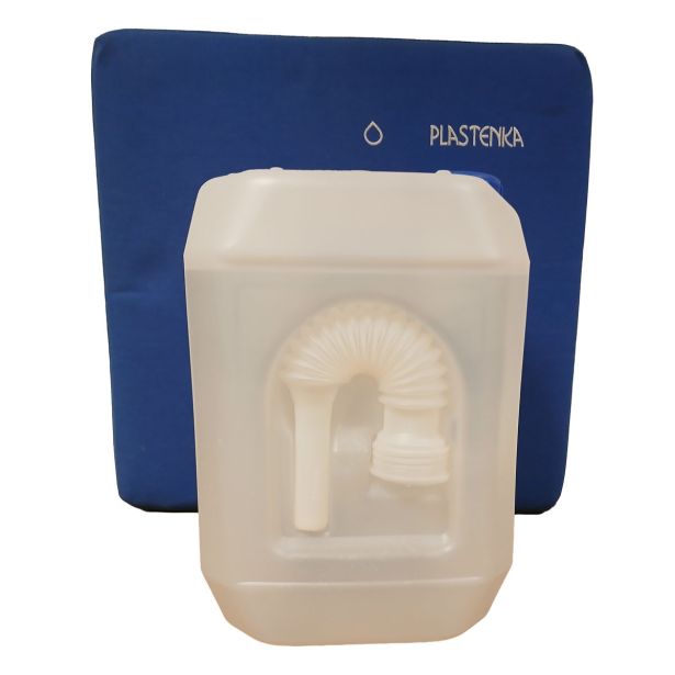 MAZIVA IN TEKOČINE PLASTENKA ADBLUE 5 L Z NASTAVKOM ZA NALIVANJE