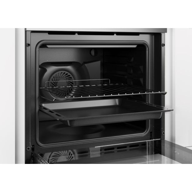 MULTIFUNKCIJSKA PEČICA FCM825NRL