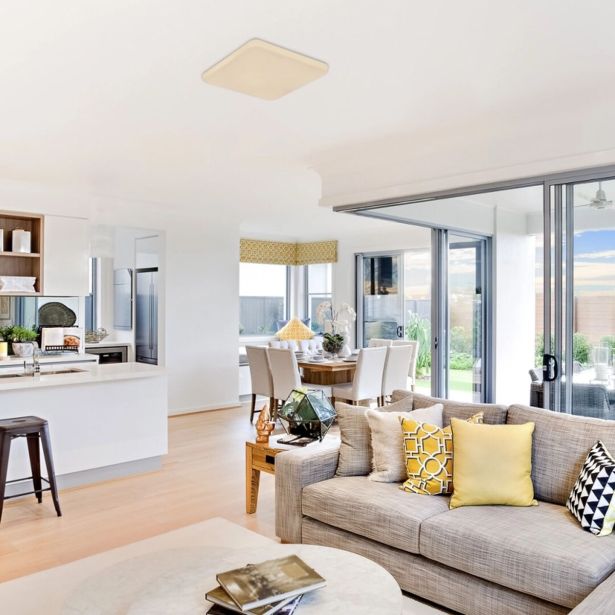 NADGRADNA STROP. SVETILKA RABALUX VENDEL 24W SENZOR