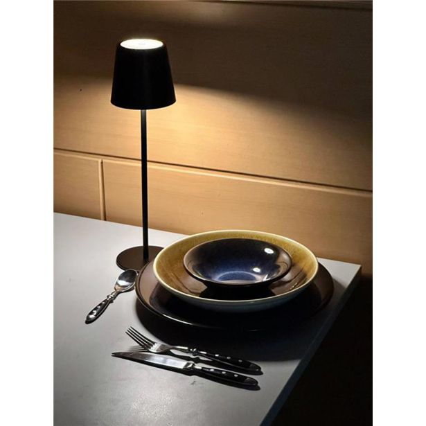 NAMIZNA SVETILKA LED EURO 10X10X37CM