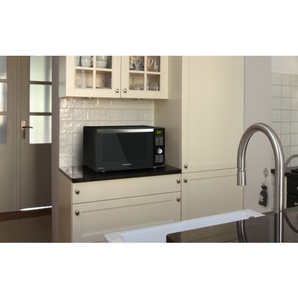 MIKROVALOVNA PEČICA PANASONIC NN-DF383BEPG