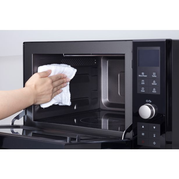 MIKROVALOVNA PEČICA PANASONIC NN-DF383BEPG